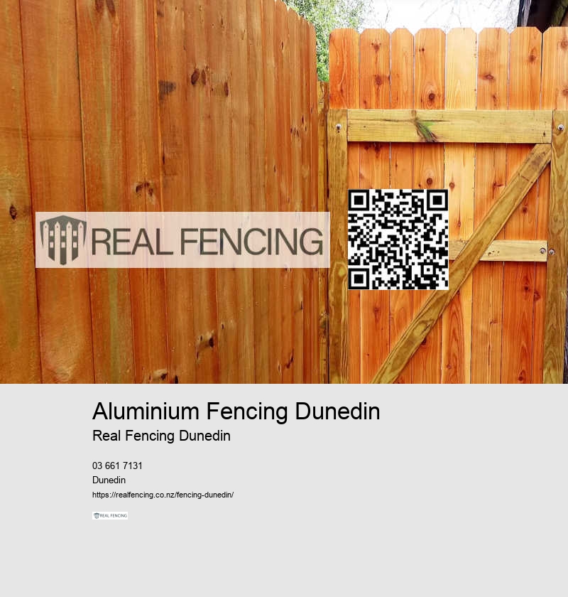 Custom Timber Fencing Dunedin