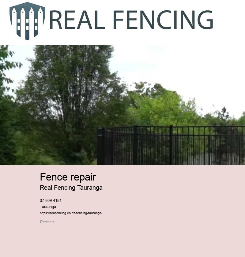 Aluminum pool fencing